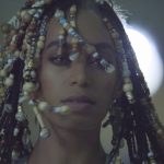 Picture of Solange Knowles' from her music video for 'Don't Touch My Hair'